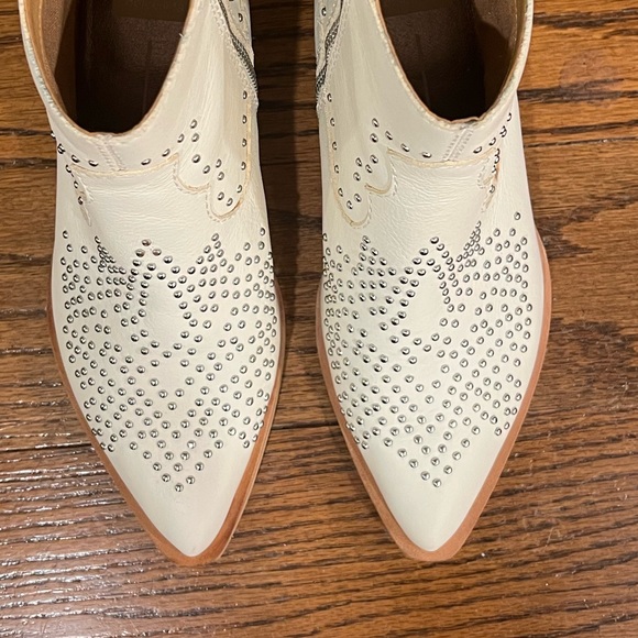 Dolce Vita Uma Studded Ankle Leather Booties - Picture 6 of 9